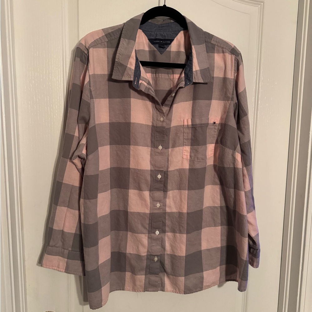 Tommy Hilfiger 2X Gray & Pink Plaid Shirt